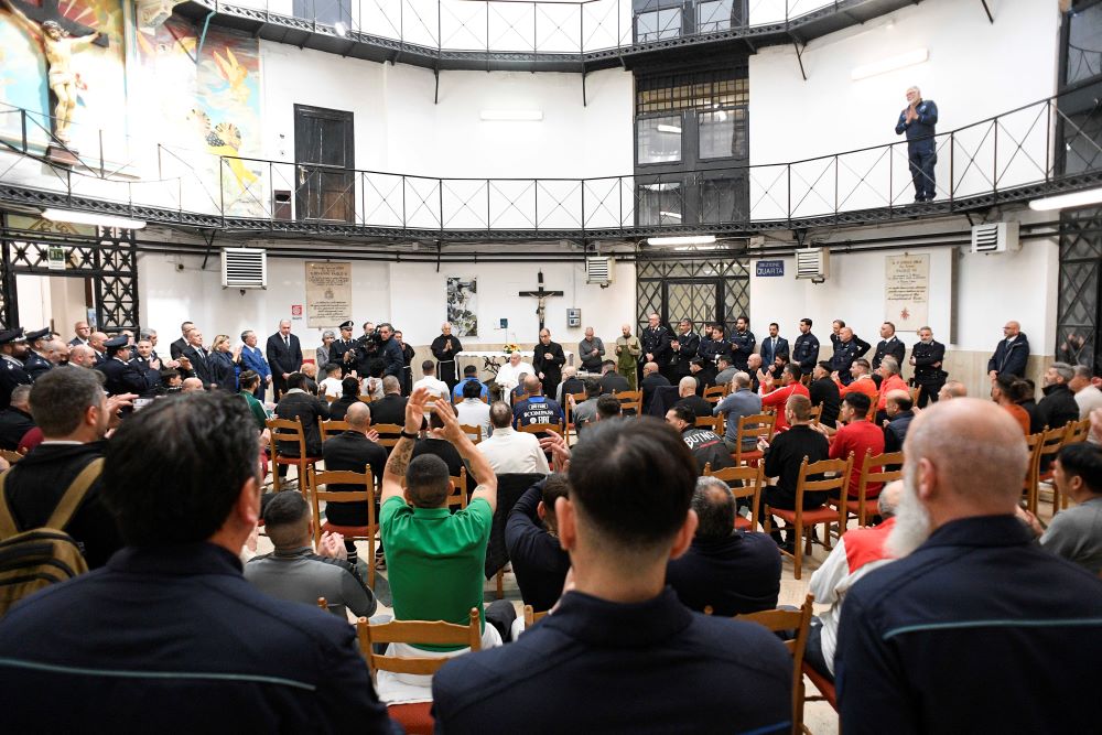 Pope Francis visits Roman prison on Holy Thursday | National Catholic ...
